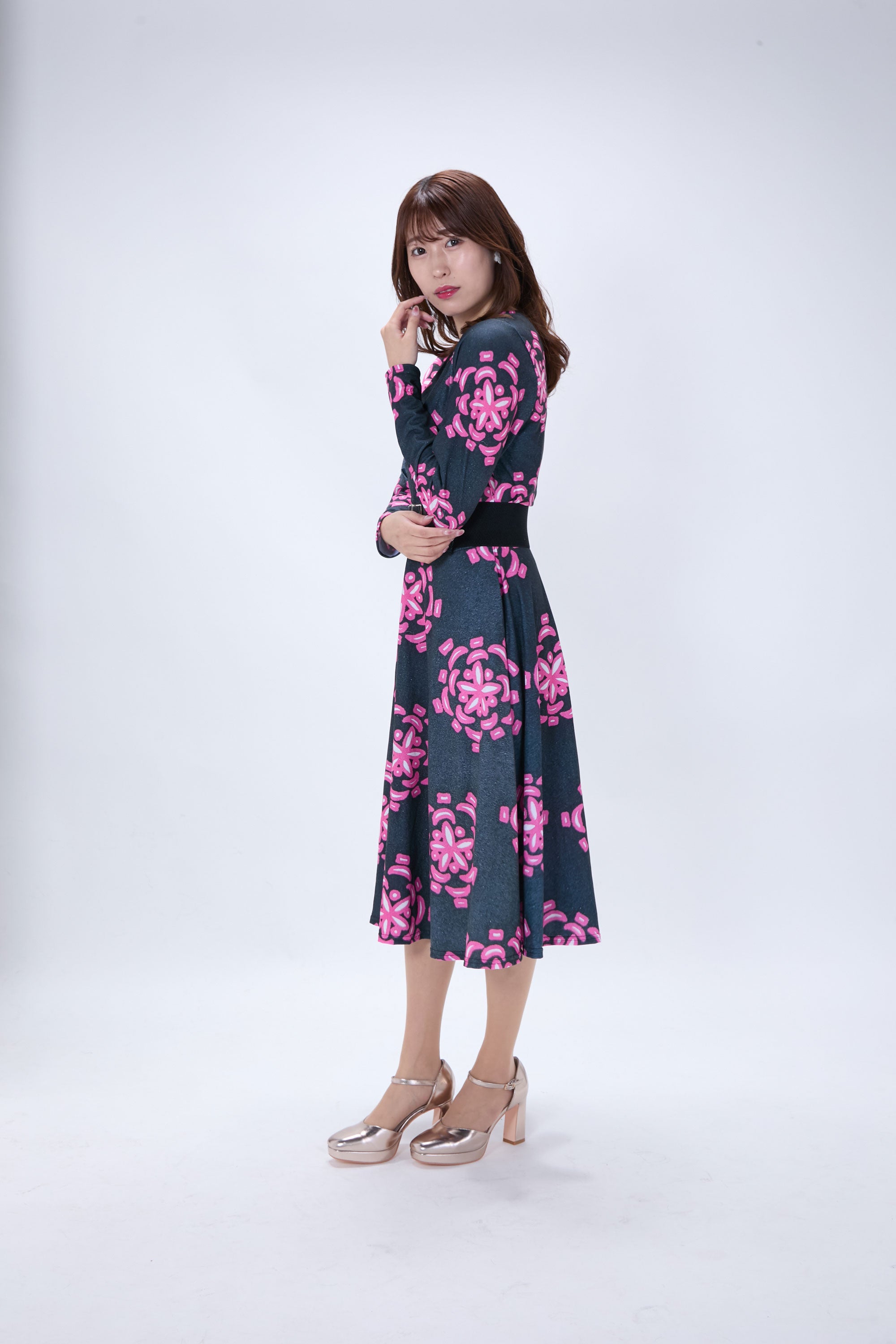光のなかの花紋