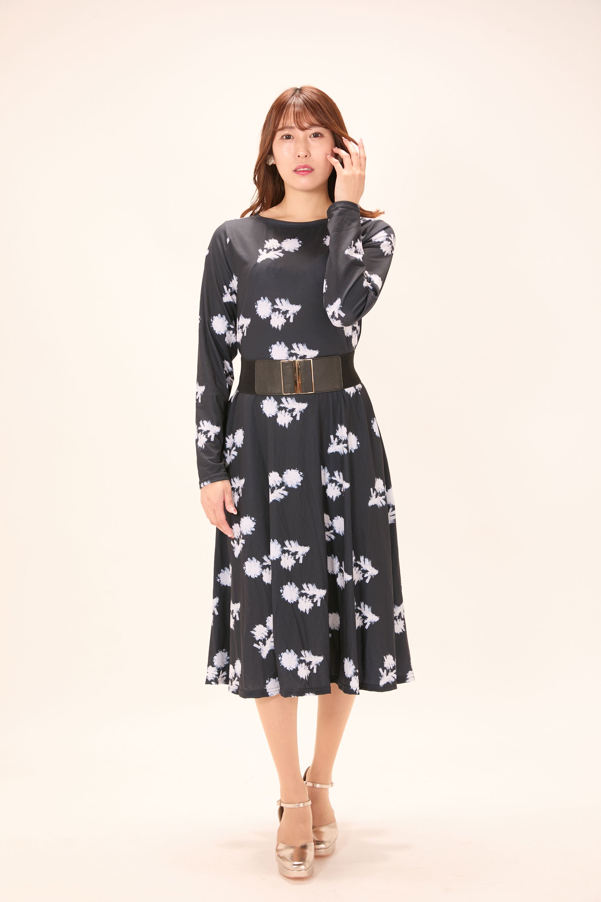 All-over print long sleeve midi dress