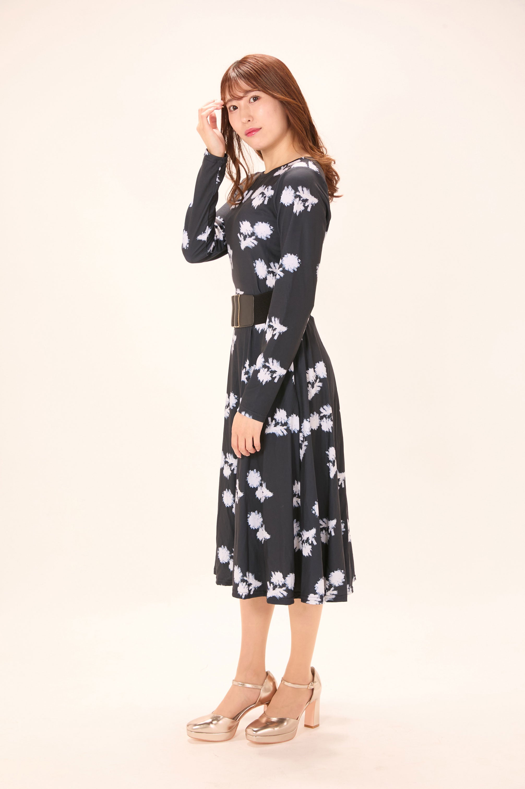 All-over print long sleeve midi dress